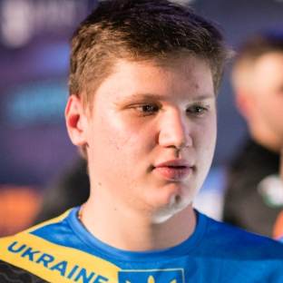 GALA ：如果有机会，可能也会玩卡莎，但现在的卡莎有点垃圾