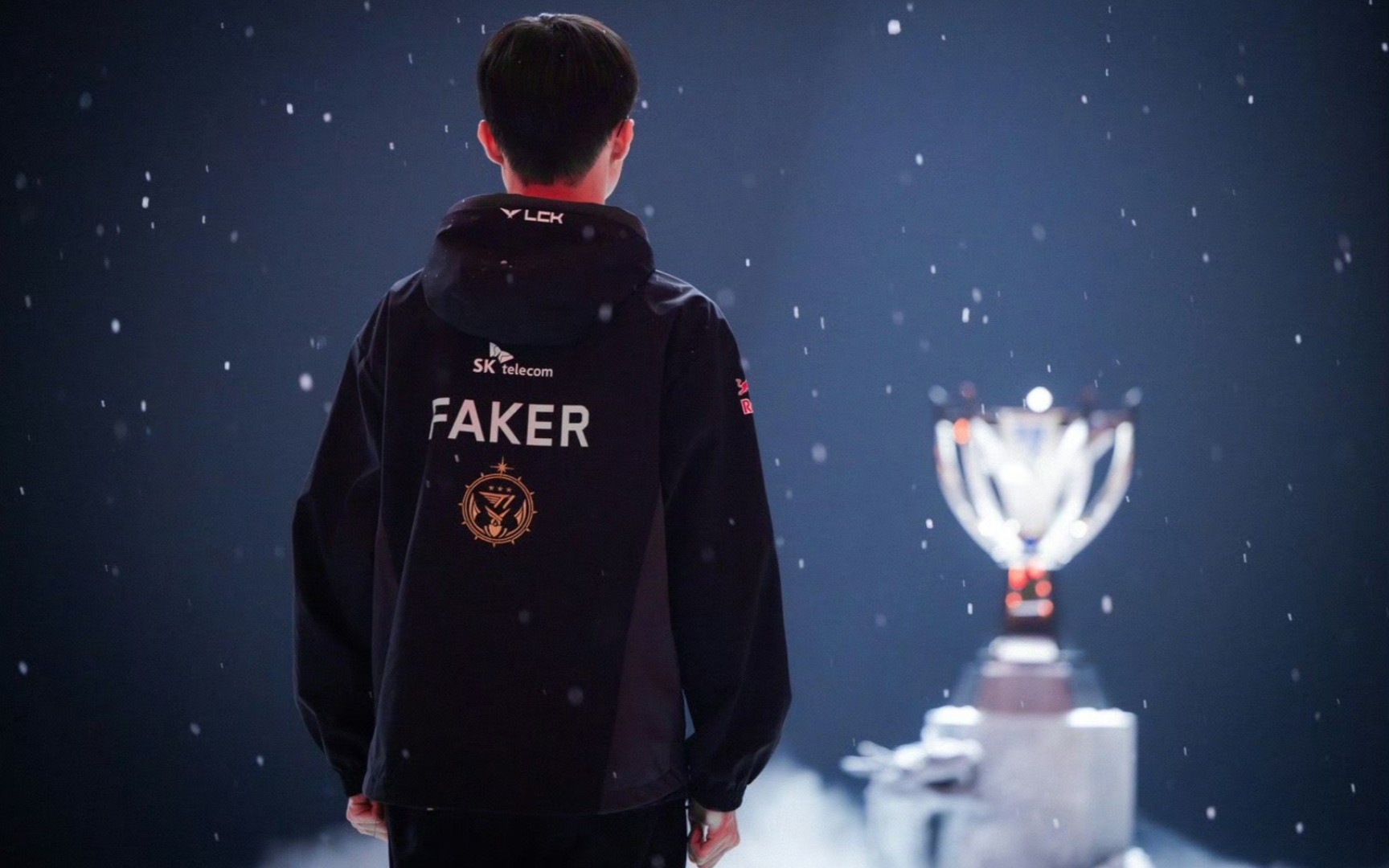 Xiaolaohu ：整个常规赛 感觉今年打得比以往要好非常多