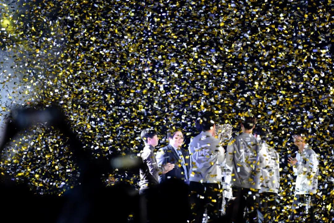 没睡醒？姿态瑞兹开车爽送 微笑王淞三杀 微笑队1-0姿态队