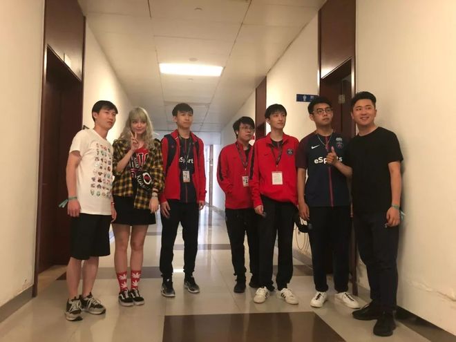 OMG赛后群访：Shanji直言今天全靠队友 自己是个死混子